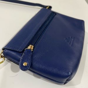 ROWALLAN of Scotland blue crossbody leather purse